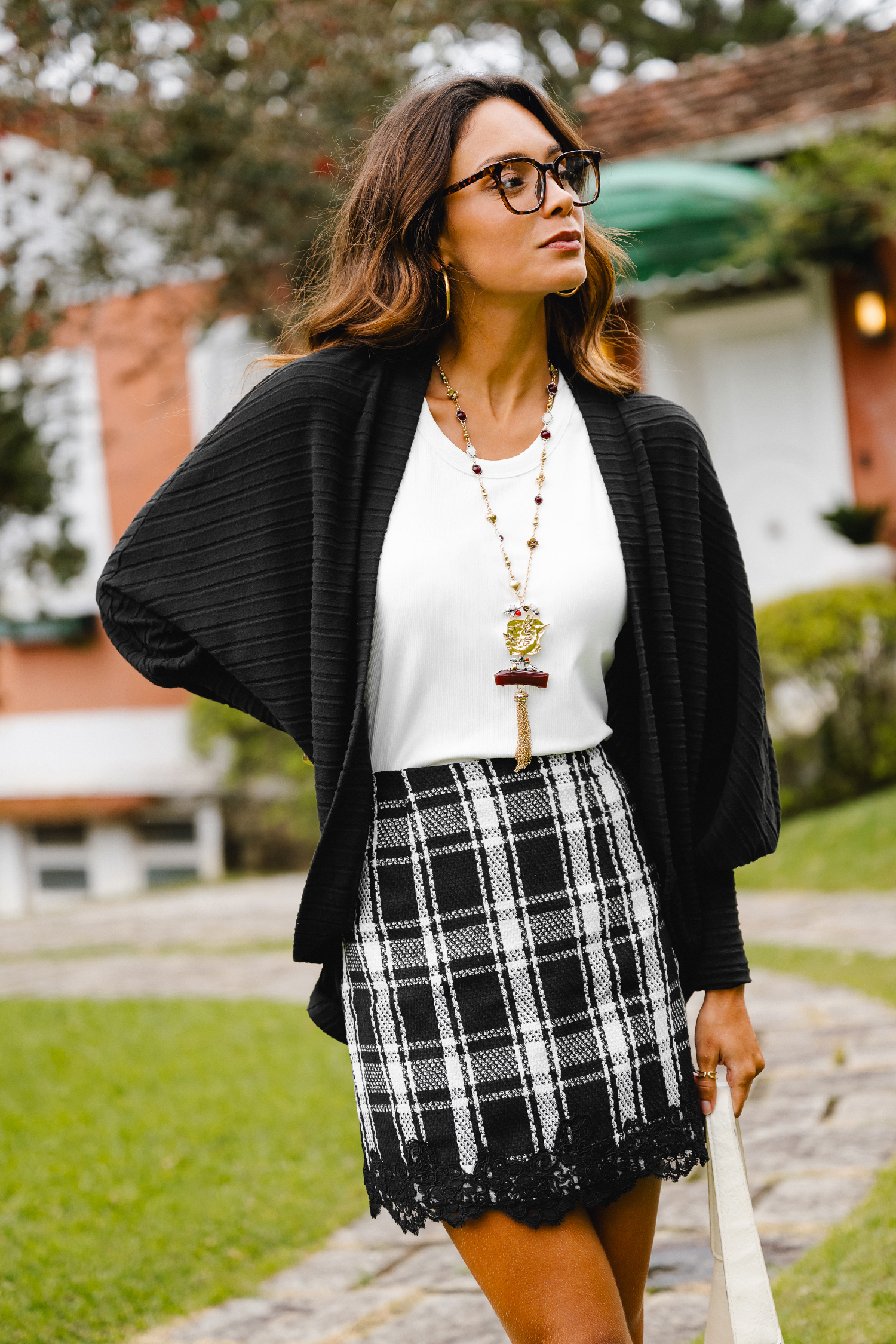 Cardigan noir en tricot à devant ouvert et manches longues