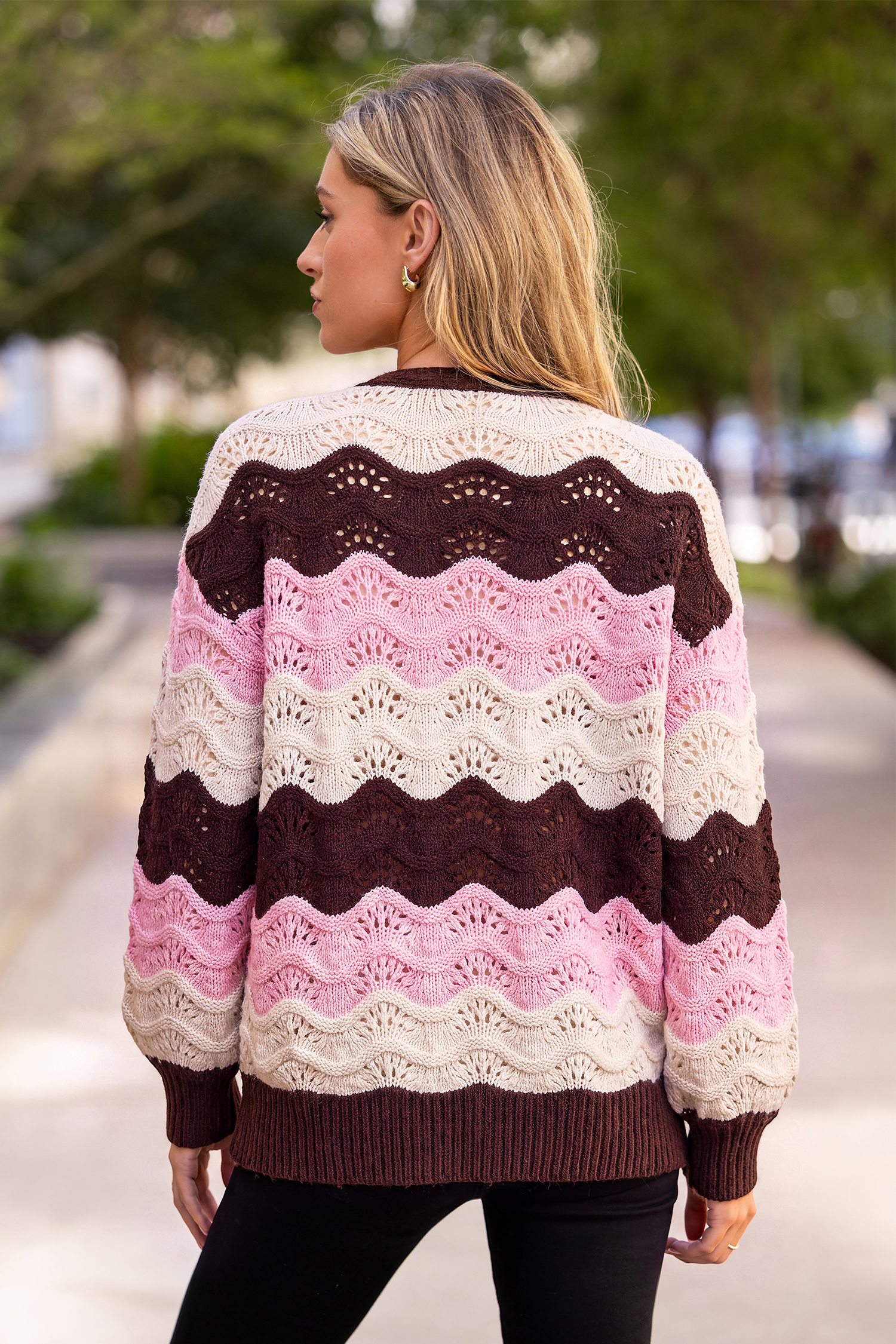 Gestreifte Strickjacke